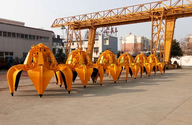 電動(dòng)液壓多瓣抓斗4
